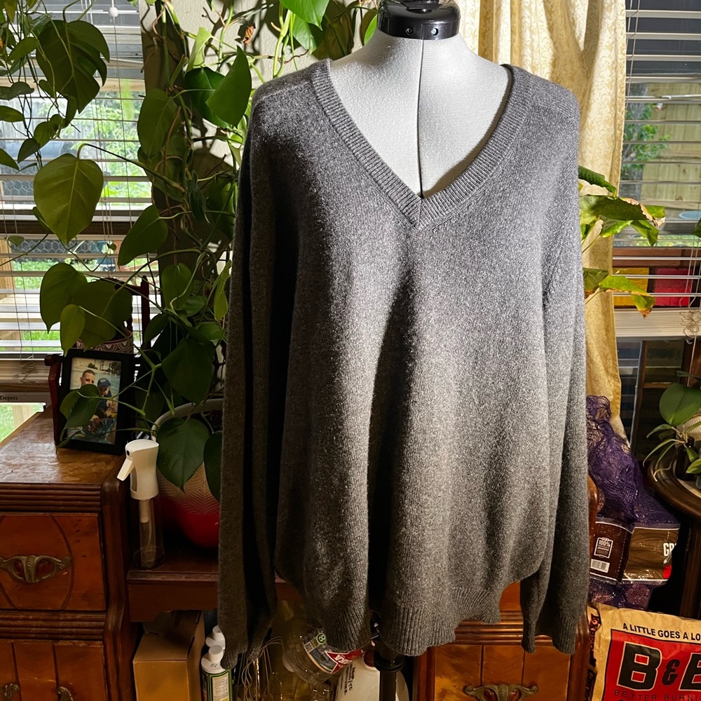 Alexander Julian Charcoal V-Neck Men's Sweater